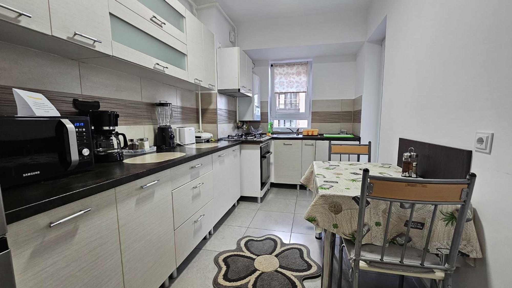 Elissa Apartment Braşov Extérieur photo